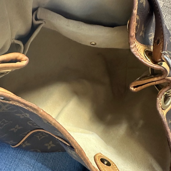 Authentic LV handbag - Picture 4 of 7